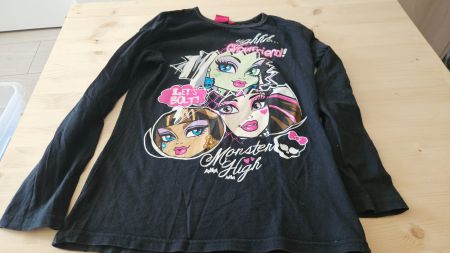 Monster High Shirt, Gr. 140, Langarm, Top Zustand!