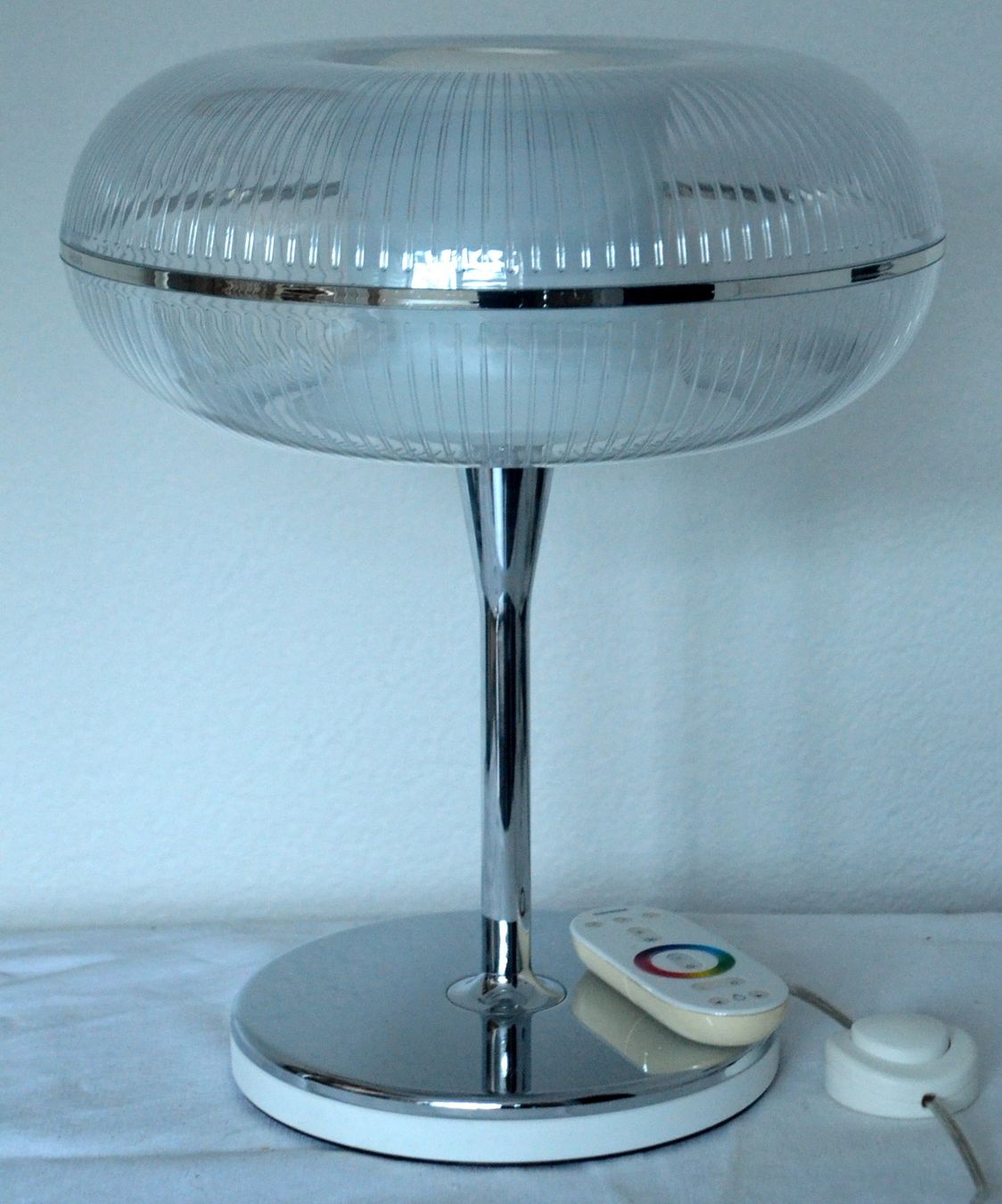 Lampade: Lampe Philips Livingambiance – Usato da Collonges venduto da arashee 6
