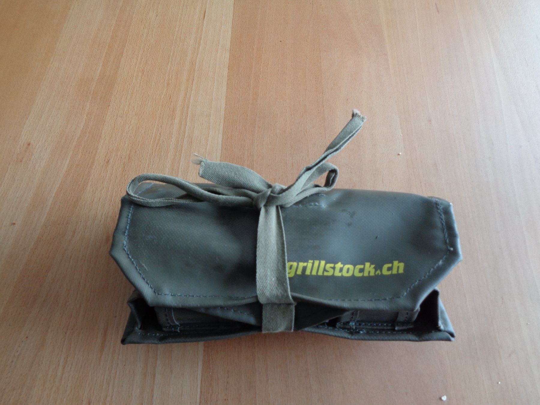 Schweizer Armee Tutti gli attrezzi: Putzzeug Sturmgewehr 57  Grillstock – Usato da Schmitten FR venduto da aargi49