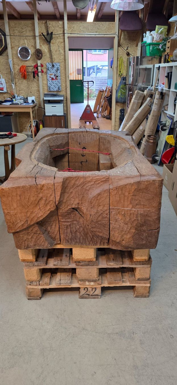 Tische: Einzigartig Holzskulptur Eiche Salontisch mit Granit Platte – Gebraucht aus Wittenbach von gruezi-schwiz 3