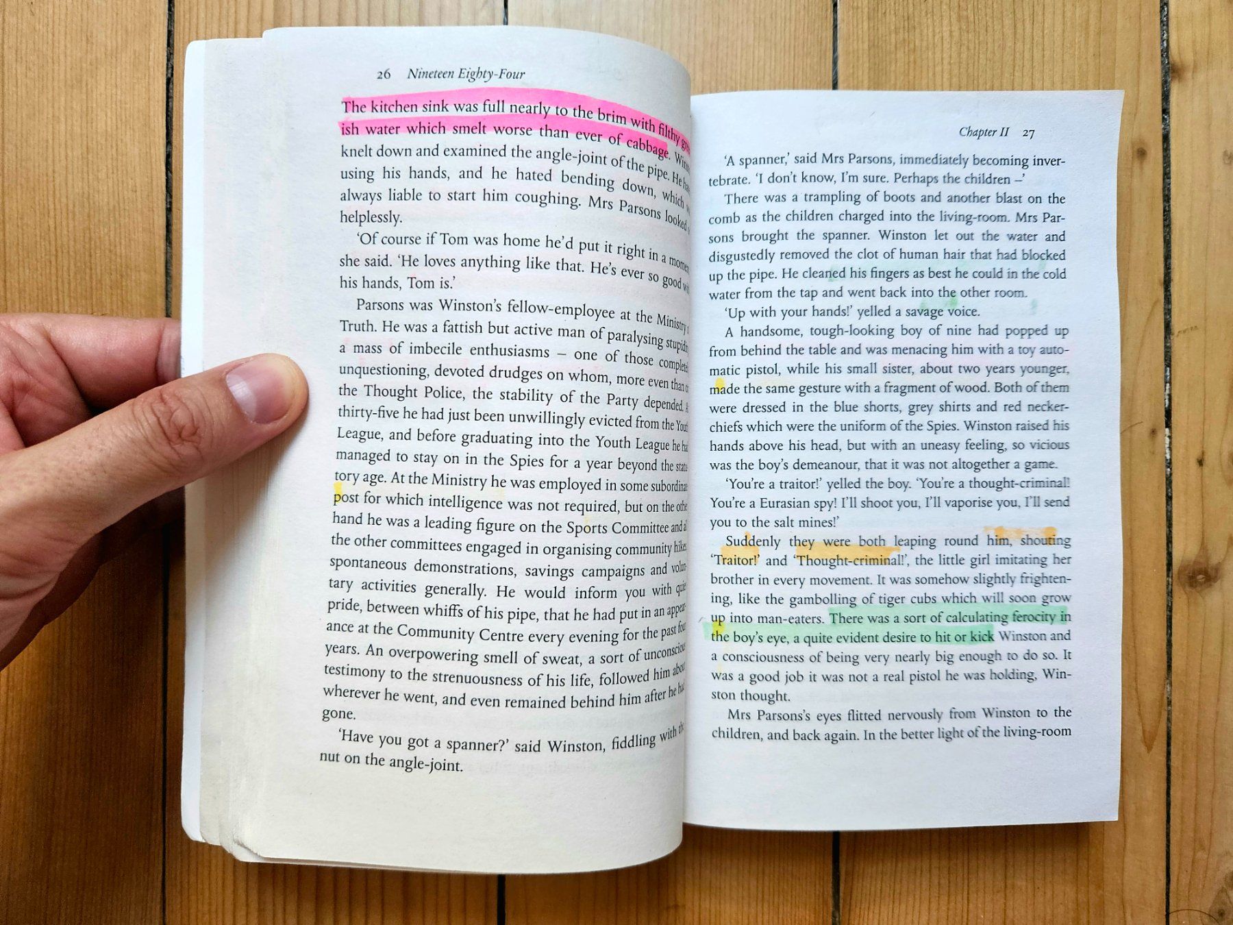 Bücher: George Orwell - Nineteen Eighty-Four (1984) – Gebraucht aus Genève von Januacoeli 3