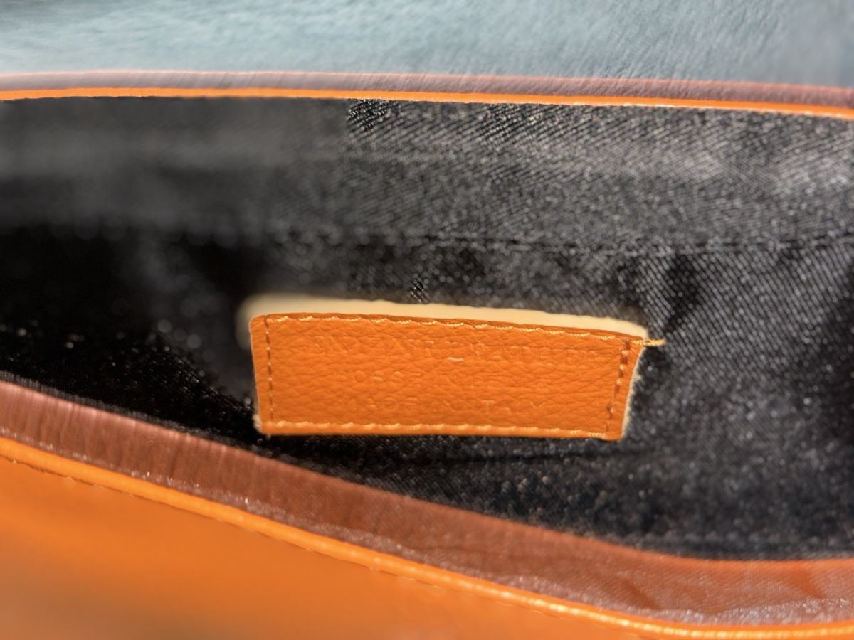 Borse da donna: Ledertasche orange mit Silberverschluss, neuwertig! – Nuovo (secondo la descrizione) da Rüschlikon venduto da Sapor 4