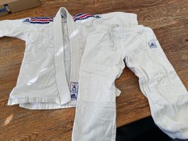 Judo Kinderanzug Adidas Grösse 120 Oberteil und Hose