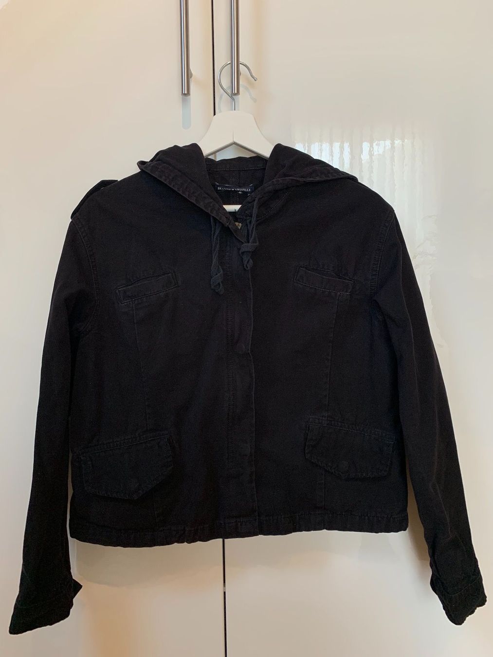 Brandy Melville Giacche & Cappotti: Schwarze Brandy Melville Übergangsjacke – Usato da Maisprach venduto da jokoundklaas 1