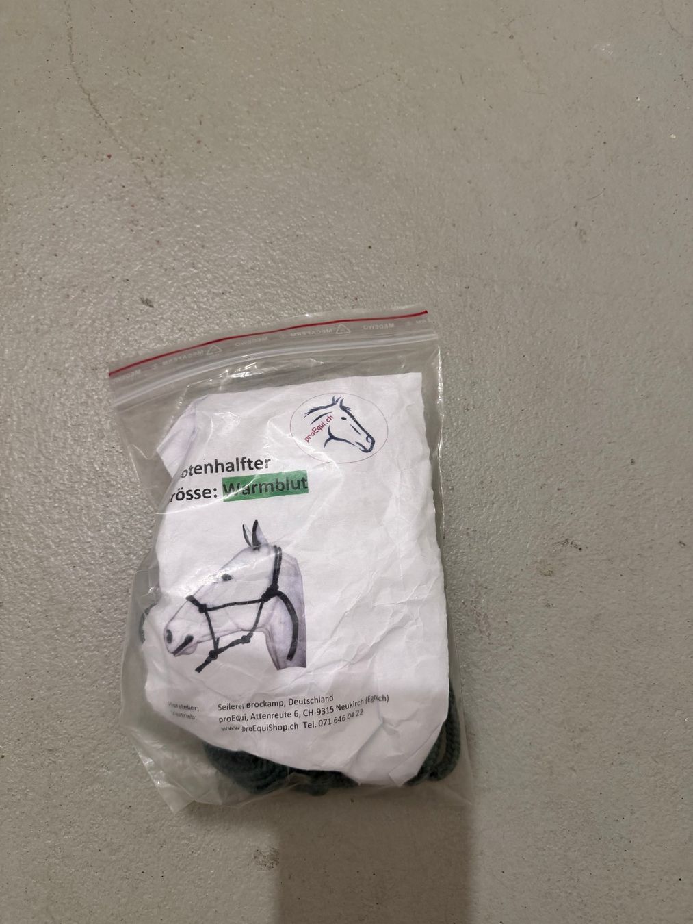 Zaumzeug & Halfter: Knotenhalfter Brockamp Gr. WB tannengrün – Neu und originalverpackt aus Zollikofen von Maria_verena