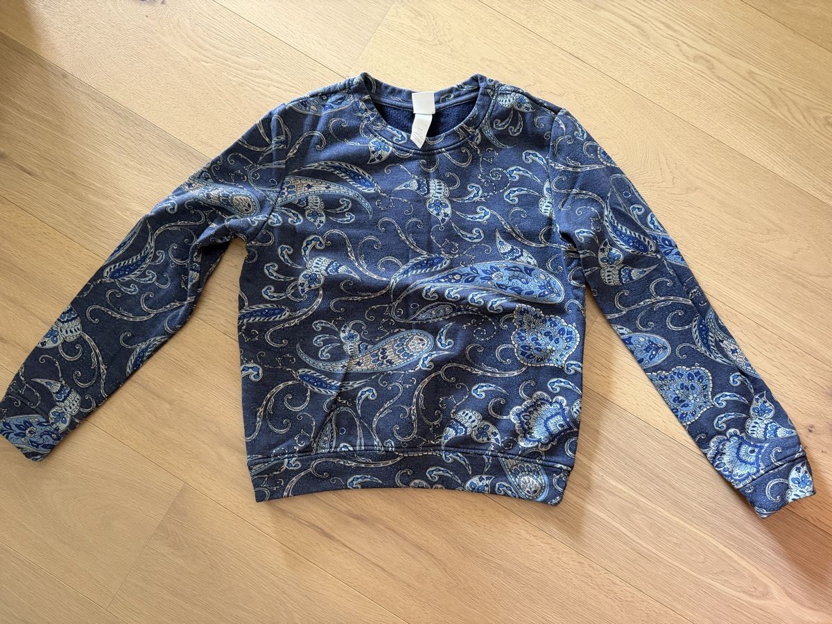 H&M Pullover & Sweatshirts: Sweatshirt H&M - XS – Gebraucht aus Wetzikon ZH von dor_rmq2