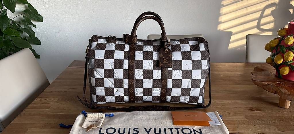 Louis Vuitton Taschen: Louis Vuitton Keepall 50 Chess – Neu und originalverpackt aus Wangen ZH von alexia022