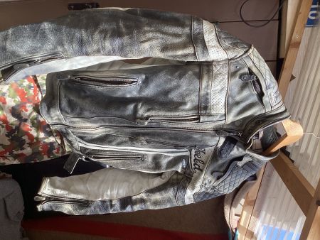 Veste moto vintage en cuir avec protection…Taille XL