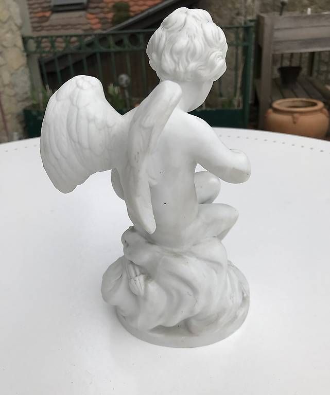 Statuette: Statuette de Cupidon selon Falconnet en biscuit – Usato da Estavayer-le-Lac venduto da mar_2s6b 3