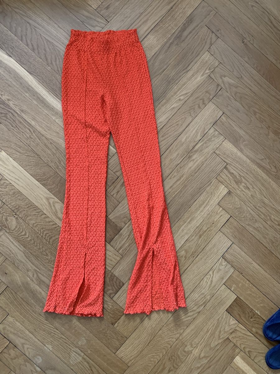 Bershka Pantaloni: Pantalon effet crochet Bershka – Nuovo (secondo la descrizione) da Genève venduto da rez_c6c6 1
