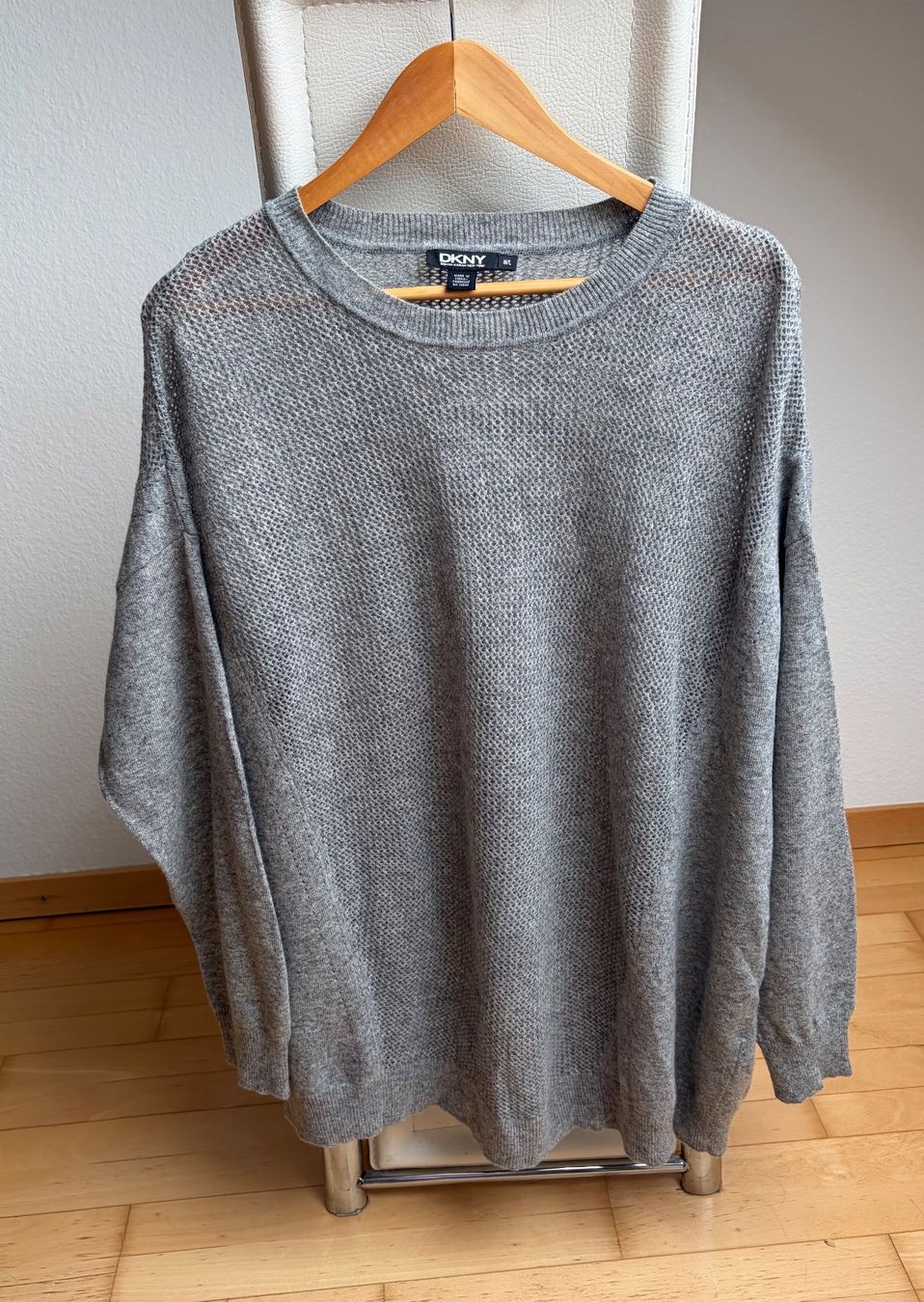 DKNY Pulls & Sweat-shirts: DKNY Oversized Wolle / Seide / Kaschmir Pullover Gr.M/L – D'occasion à Unterägeri par Jutka_04 6