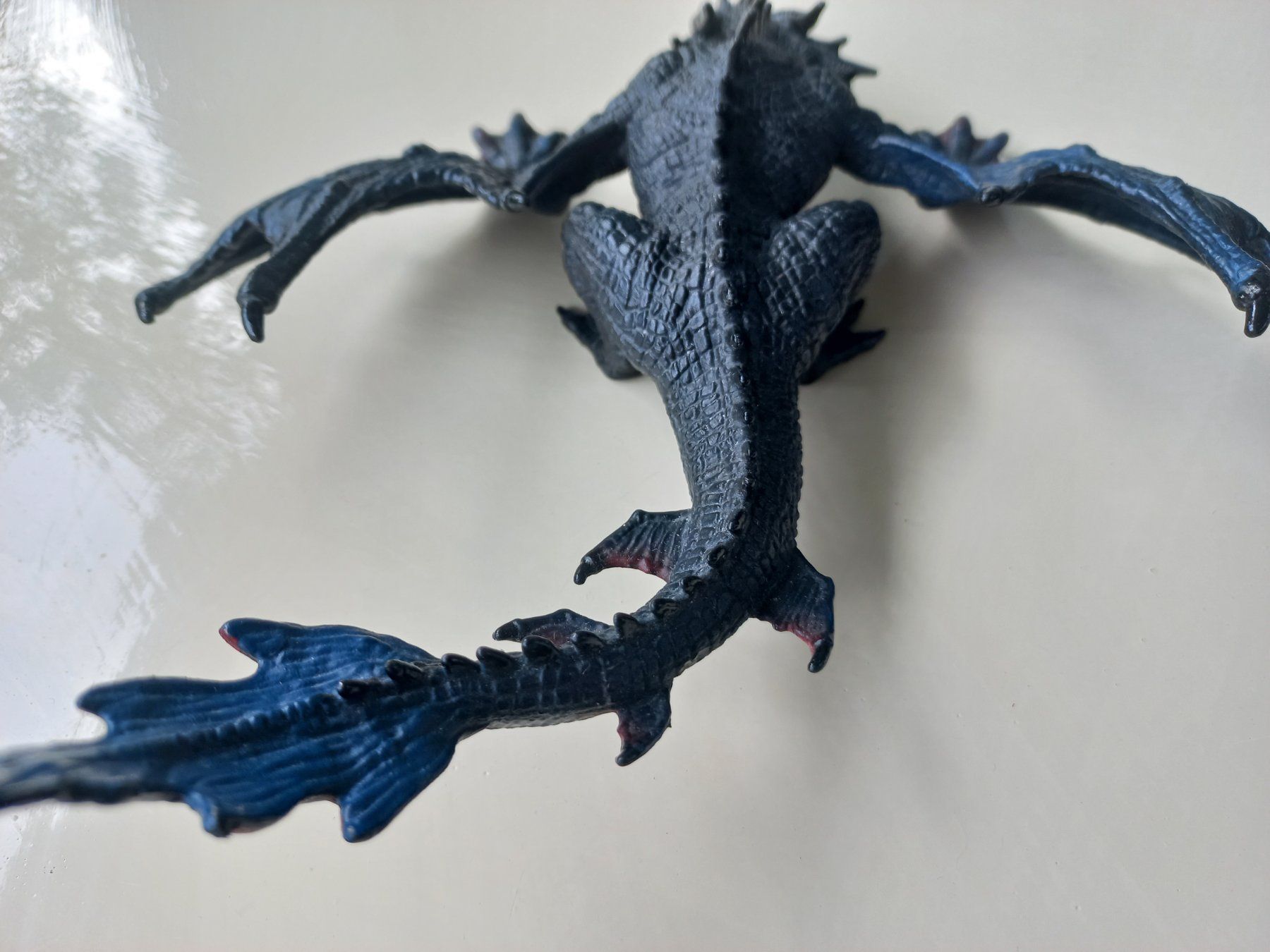 Schleich Figuren: Schleich Eldrador Nachtjäger Drache Model 70559 – Gebraucht aus Zürich von Piteput 6