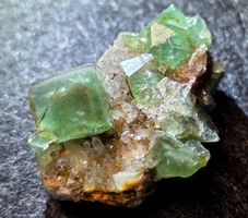 Fluorit-Rohstück (grün) 💚✨21g