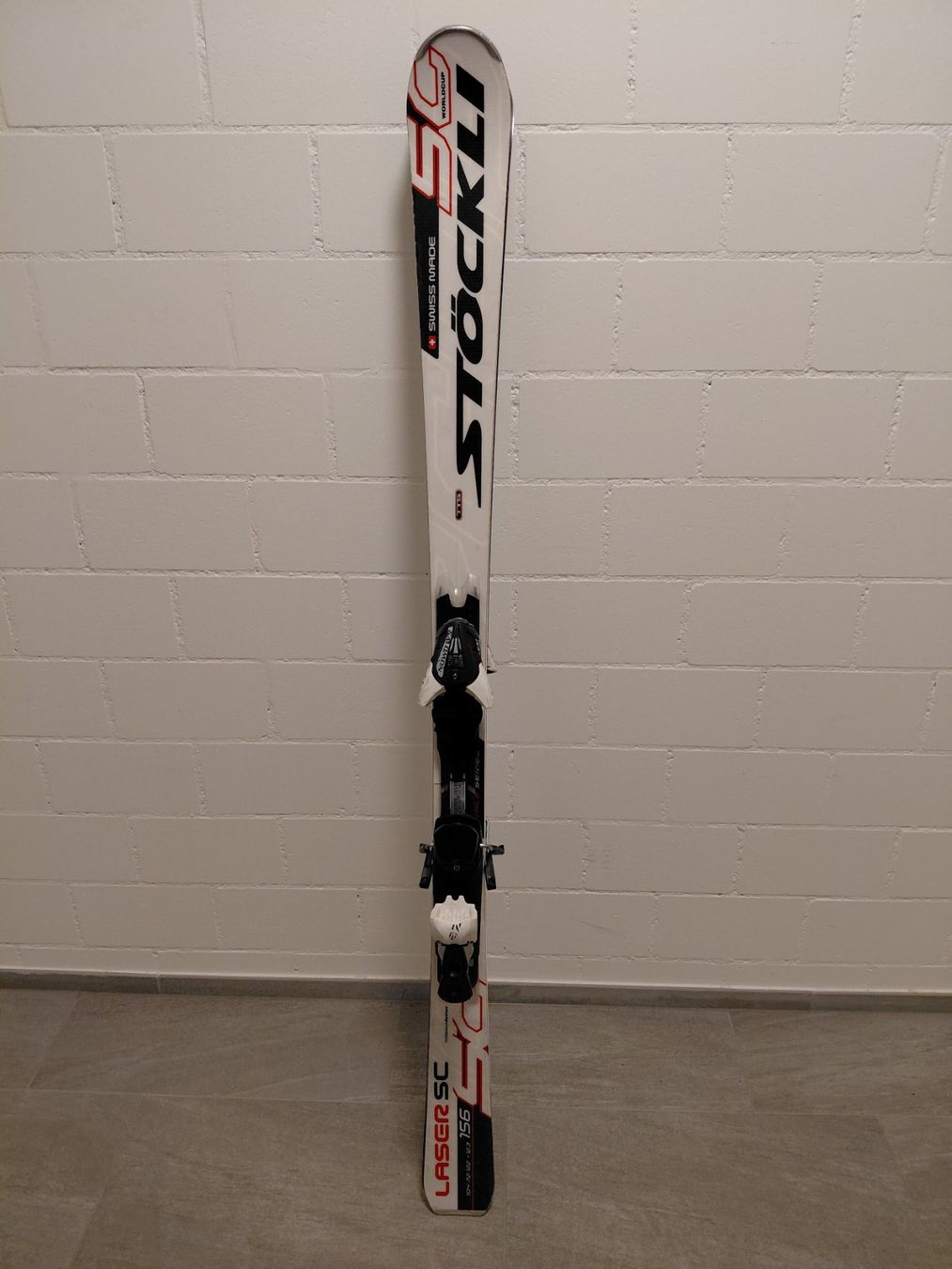 Stöckli Sci: Stöckli Laser SC Ski 156 cm gebraucht – Usato da Uerikon venduto da Keel2
