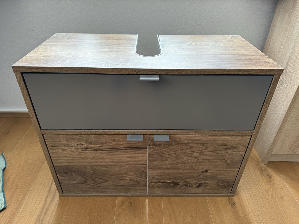Mobili per bagno: Waschtischunterschrank Holz-Optik mit Schubladen. – Nuovo (secondo la descrizione) da Zell LU venduto da JostM