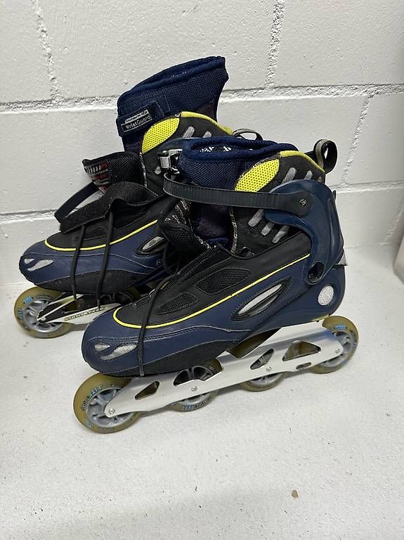 Patins à roul. & inline: Herren Inline-Skates Gr. 43 - TOPZUSTAND – Neuf (Voir description) à Adliswil par casey23