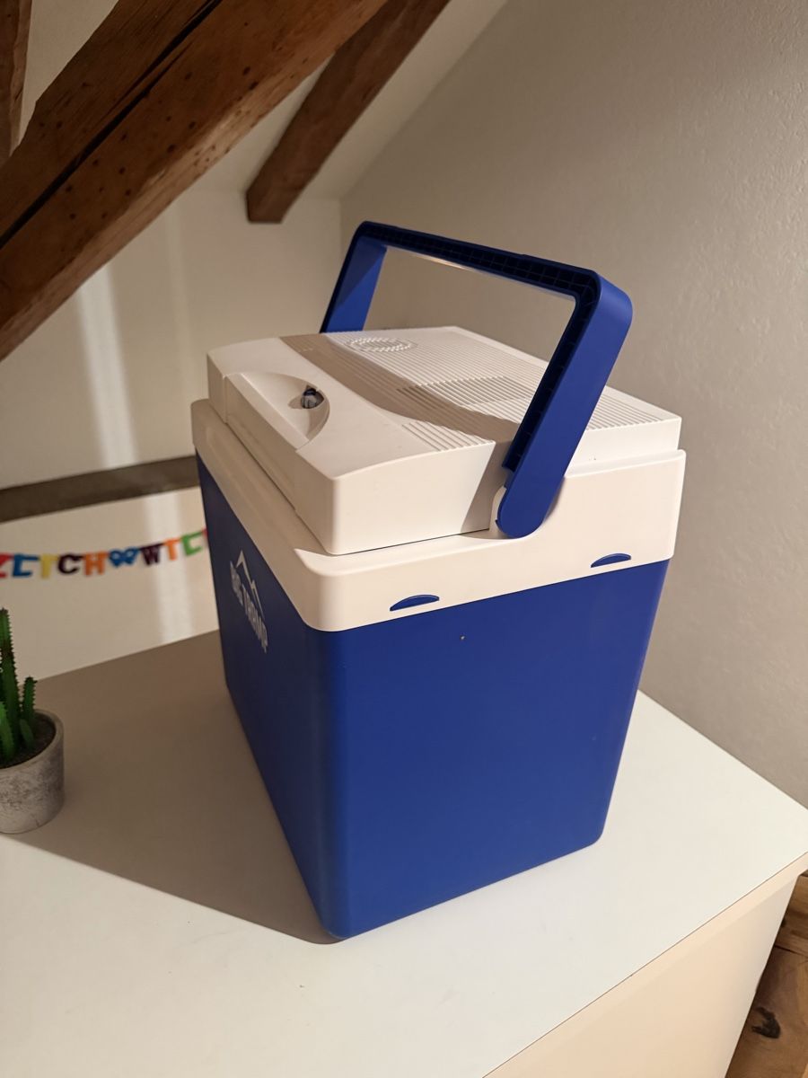 Frigoriferi & Refrigeratori: Kûhlbox – Usato da Balsthal venduto da ramr8 2
