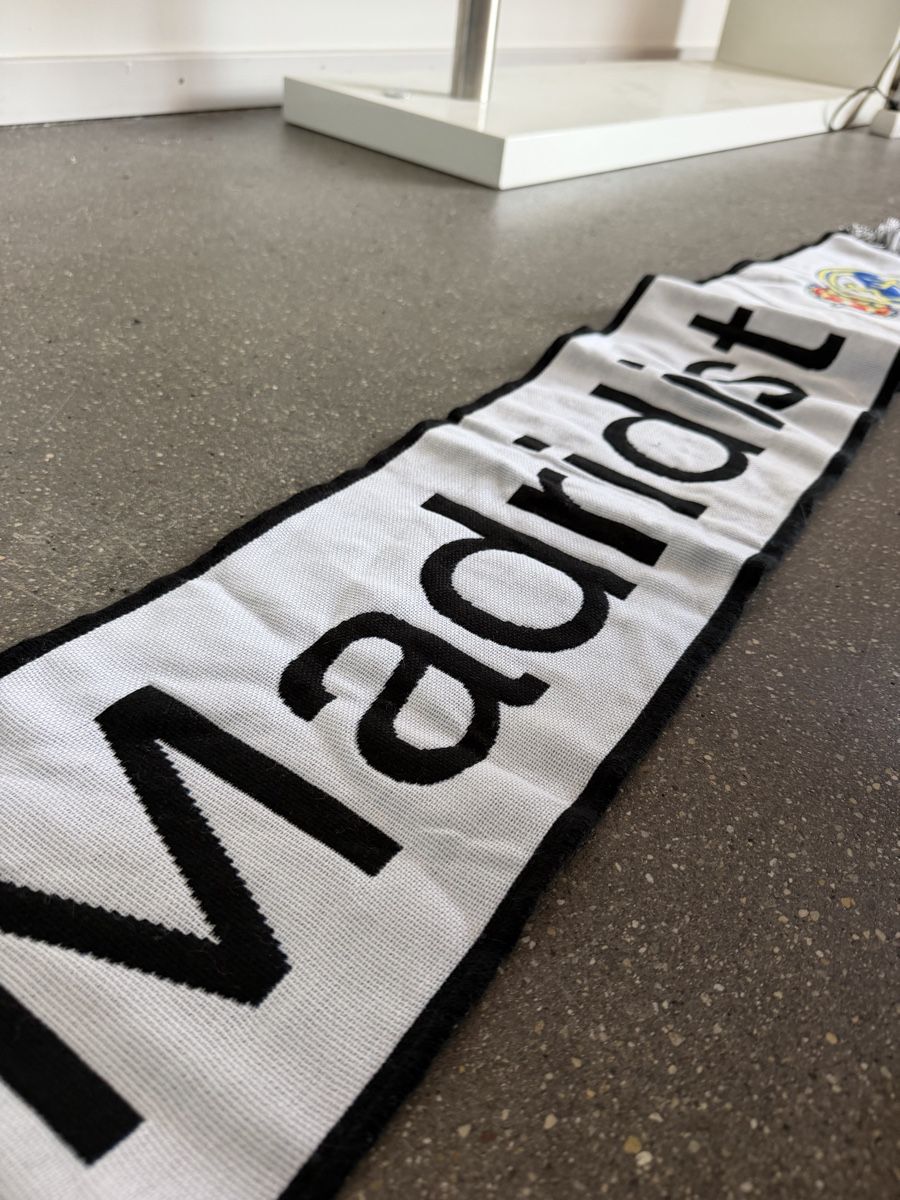 Foulards, Tücher & Schals: Fussball Schal Real Madrid – Gebraucht aus Schlieren von genti_7 2