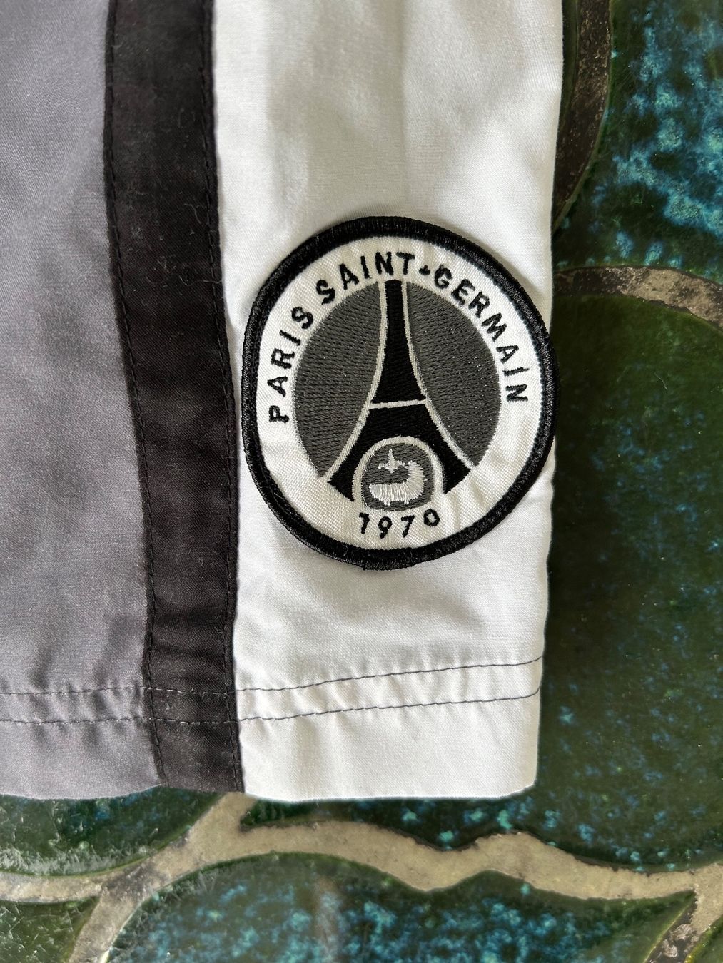 Pantaloni: Trainingsshorts Paris Saint Germain XL – Usato da Emmen venduto da Carbru 2