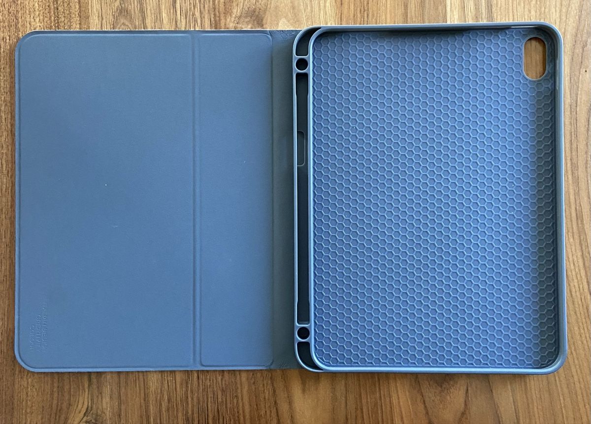 Tucano Covers & Taschen: Ipad Hülle für Ipad A16 – Gebraucht aus Glattfelden von Gid0 1