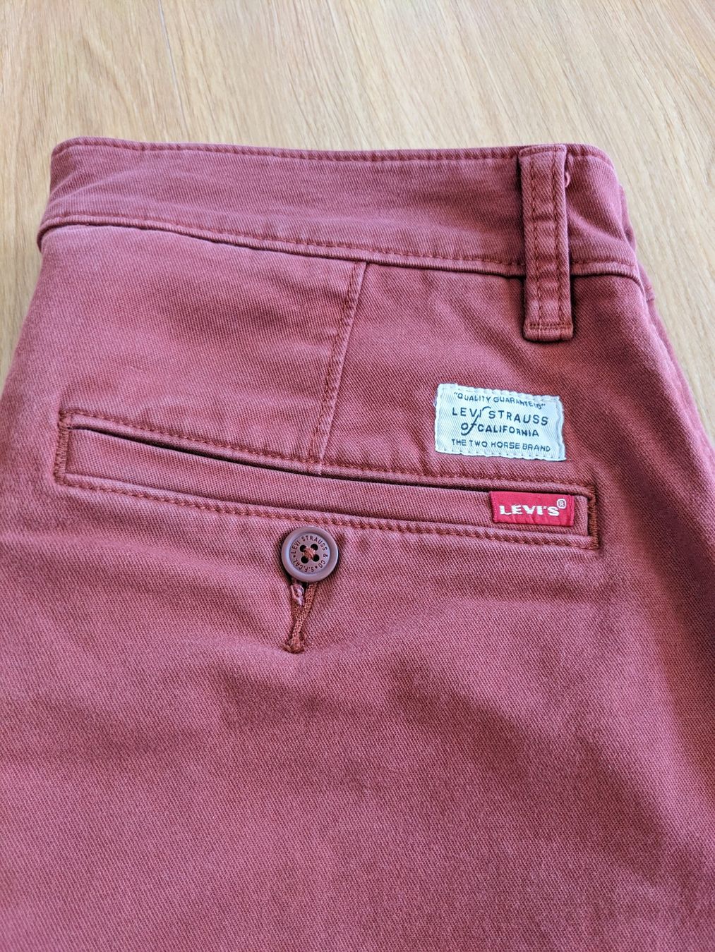 Levi's Pantaloni: Levi's Chinos W30 L34 – Usato da Lengnau AG venduto da Nathi88 1