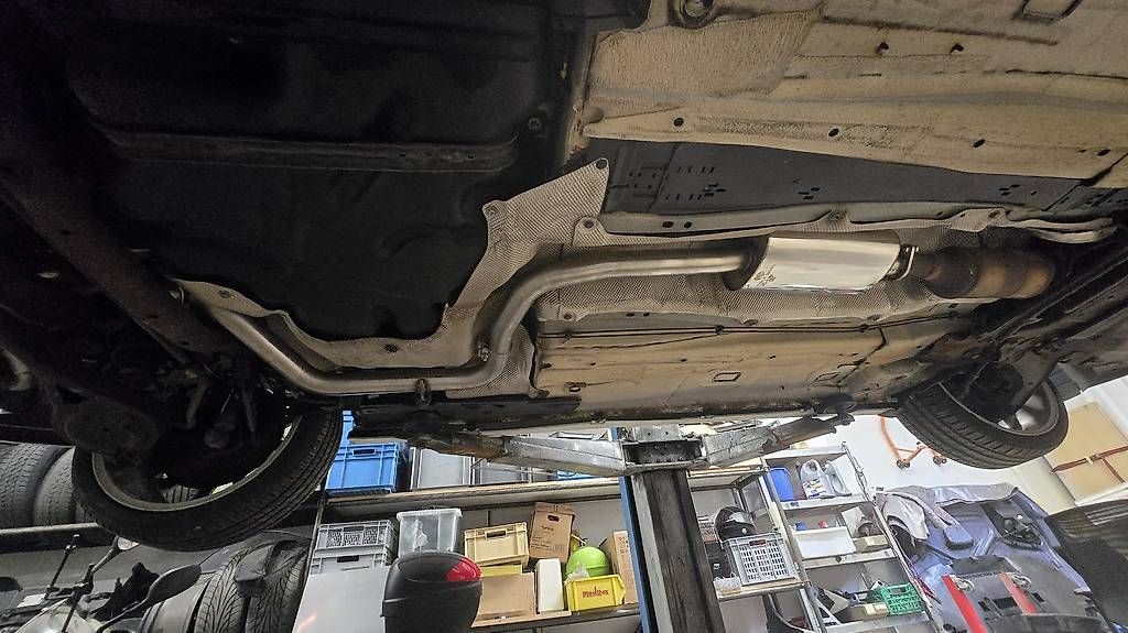 Sistemi di scarico: Sport Auspuff Fox Neu – Usato da Unterägeri venduto da Cappuccino80
