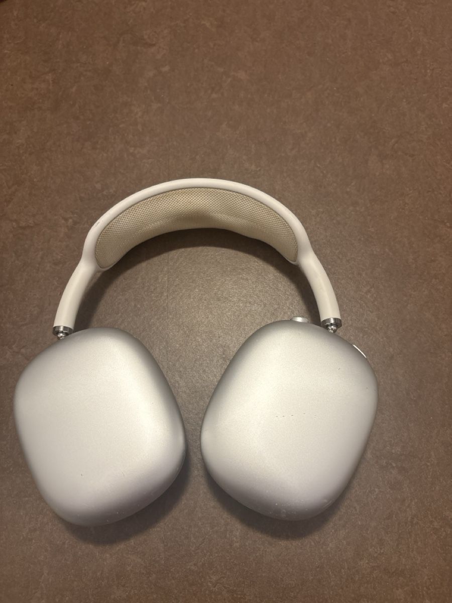 Apple Cuffie: AirPod max lightning  – Usato da Vevey venduto da nat_x228 2