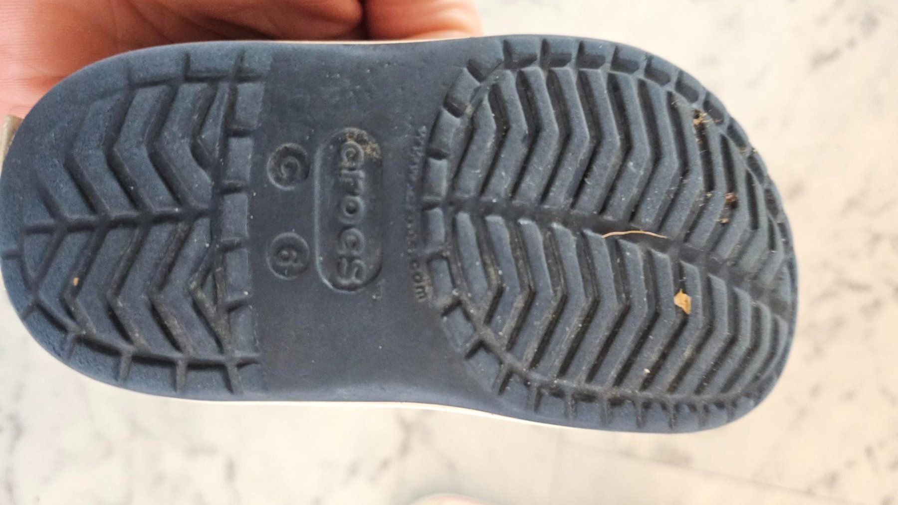 Schuhe für Jungen: Crocs kinderschuh UK6 – Gebraucht aus Küsnacht ZH von StuartJohnston 1