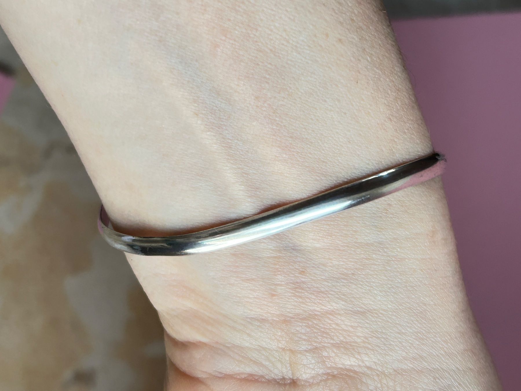 Bracciali & Braccialetti: Silber Armreif mit Mondstein, elegant & modern Grösse S/M – Usato da Dittingen venduto da Bijoubelle 2