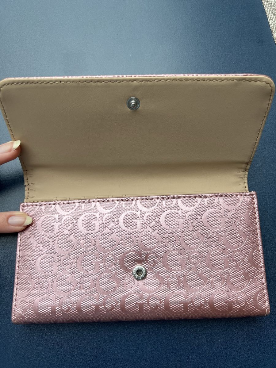 Portamonete: Guess Portmonnaie rosa/pink – Usato da Niederuzwil venduto da viv_8zxc 2