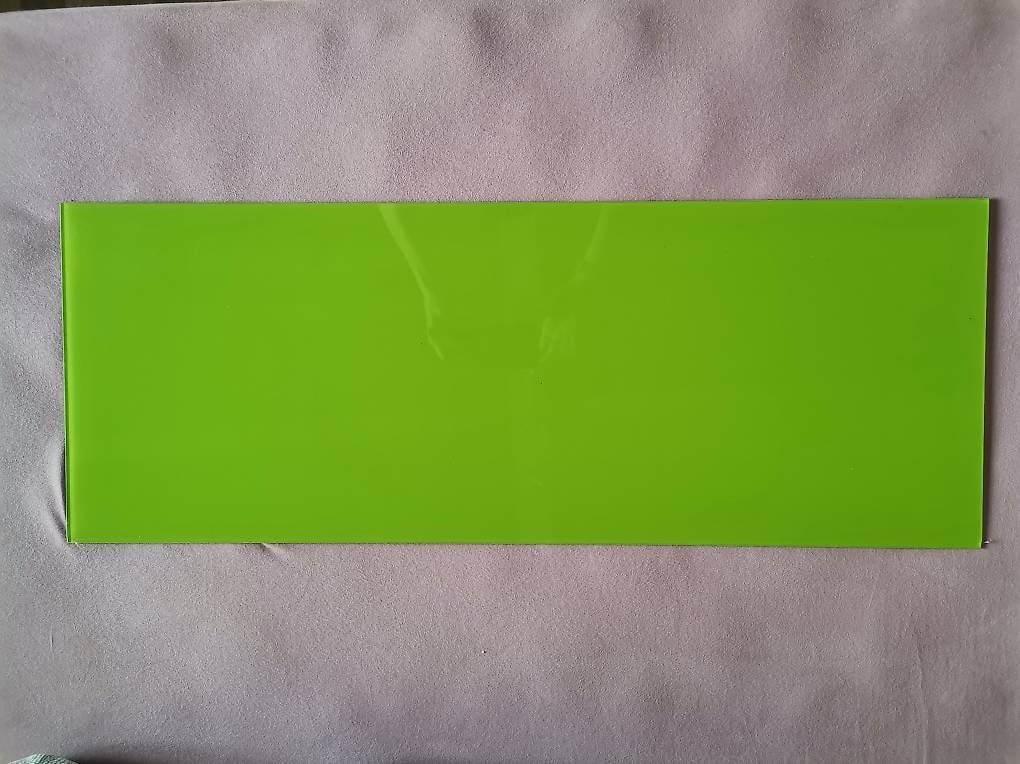Tutte le decorazioni: Tavola magnetica da appendere – Usato da Arbedo venduto da cuc_8zbh