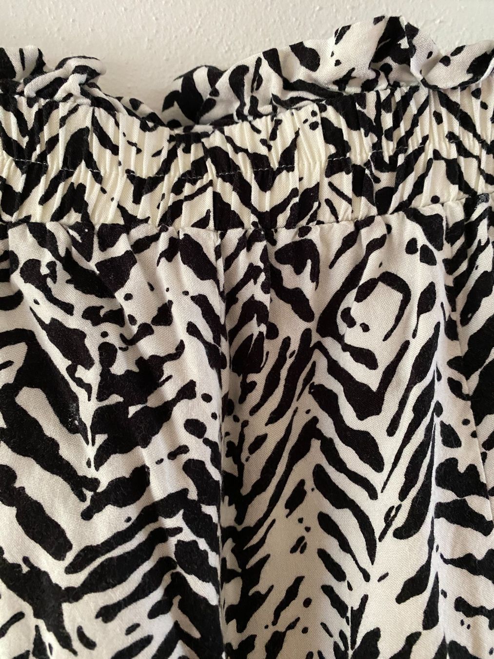 Pantaloni: Zebra Shorts, Sommerlich luftig, Grösse 8! – Usato da Wohlen b. Bern venduto da cookiemonster 3