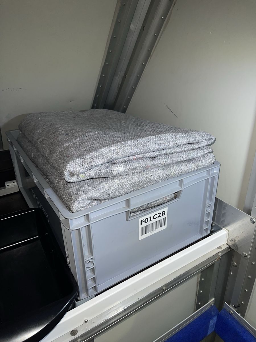 Servizi & Riparazioni: Lieferwagen mit Hebebühne mieten – Usato da Niederglatt ZH venduto da Amaros25 3