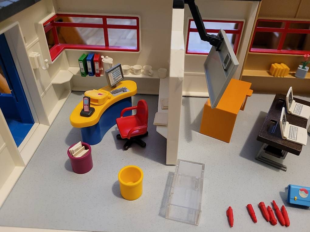 Giocattoli: Playmobil Schulhaus – Usato da Basel venduto da judith613 3