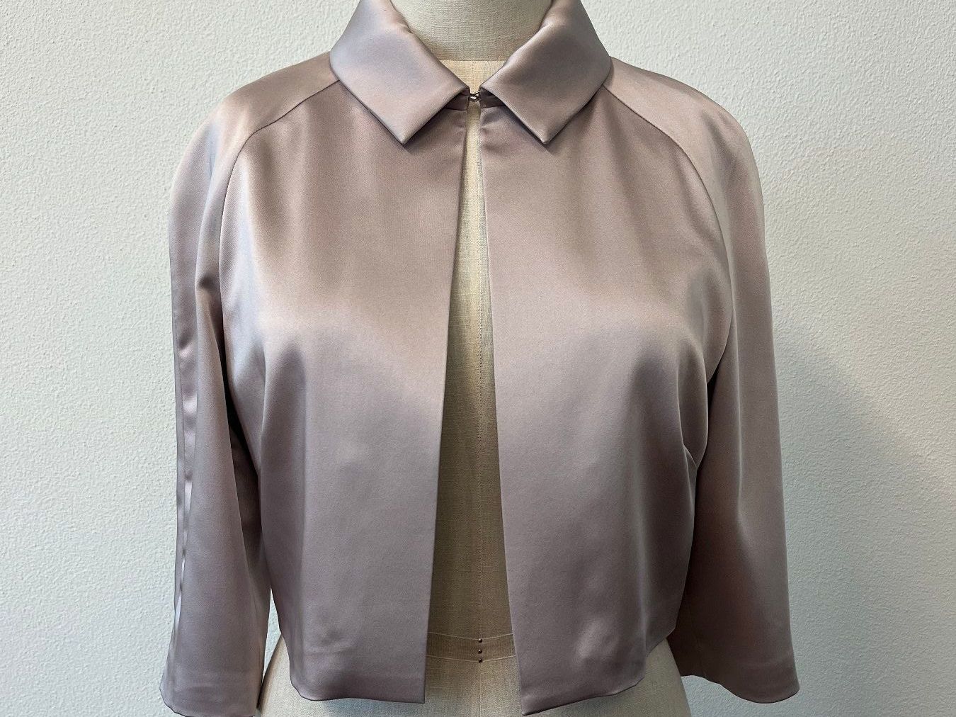 Giacche: Jäckchen / Blazer lila Gr. 42 – Nuovo (secondo la descrizione) da Rothenburg venduto da stacostaco