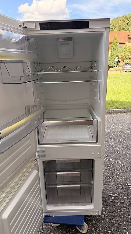Electrolux Frigoriferi: Einbaukühlschrank Electrolux – Usato da Künten venduto da buli76 1
