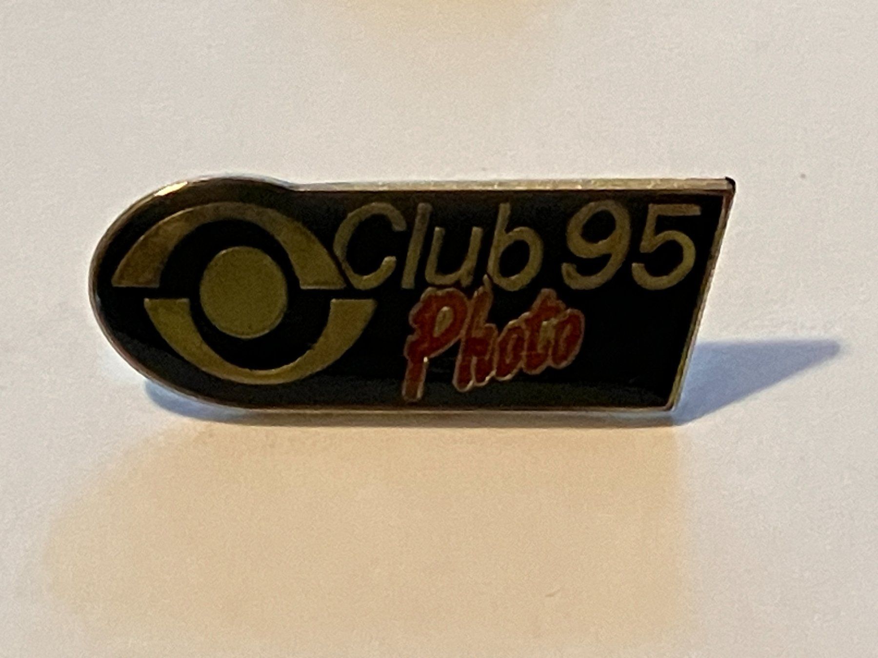 Placchette & Badge: 1 Pin Club 59 Photo – Usato da Basel venduto da djwwpp