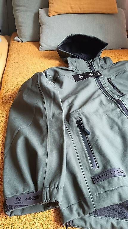 Vestes: Baerskin - Waterproof Softshell Jacket 2.0 – D'occasion à Tesserete par pao_7dbp 2