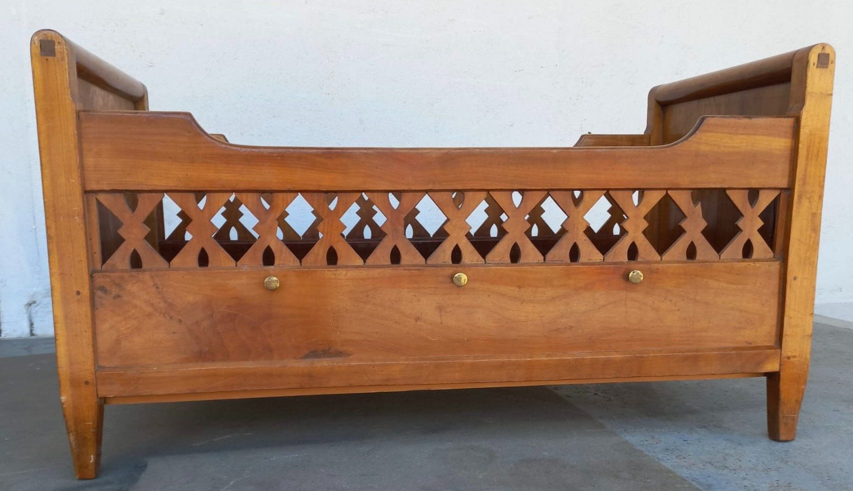 Lits: antikes Kinderbett Biedermeier – D'occasion à Burgdorf par glasrabe01