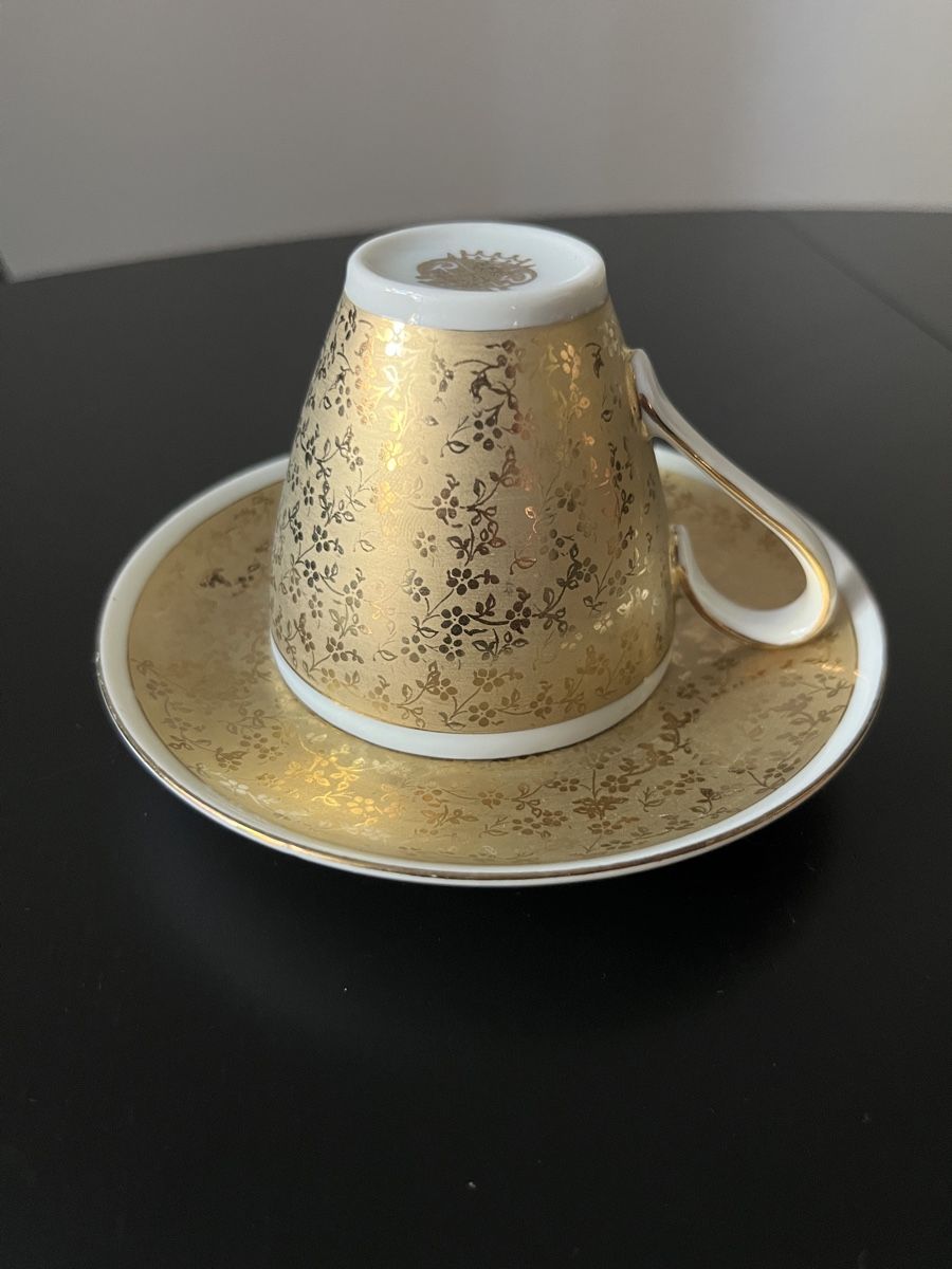 Tassen: Espresso Tasse Gold – Gebraucht aus Zürich von Nowstalgia 1