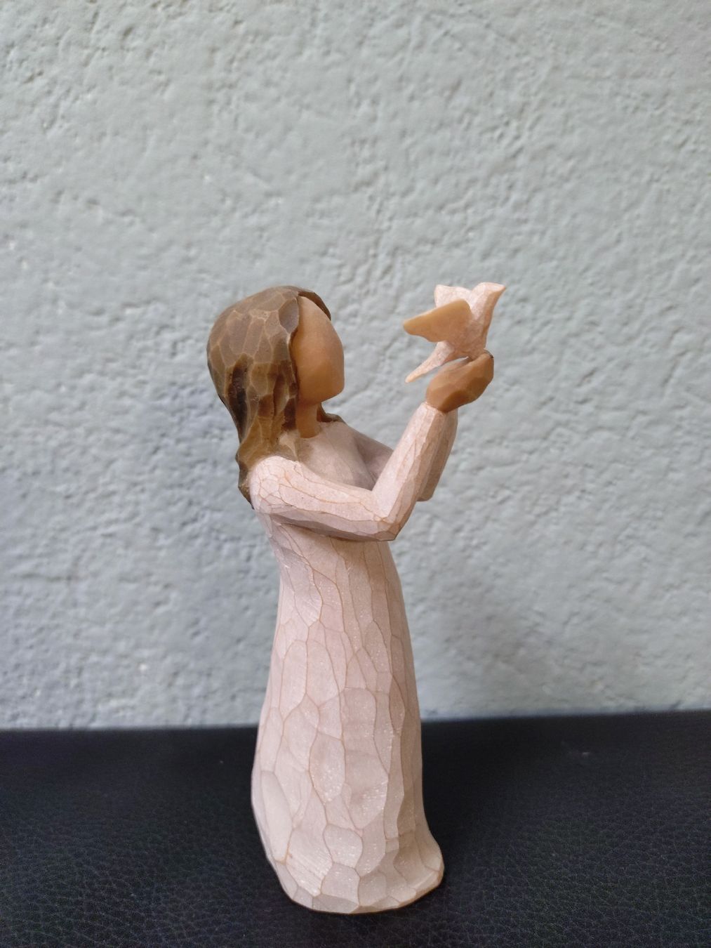 Willow Tree Figurines: Willow Tree Mädchen mit Taube Soar – D'occasion à Gossau ZH par Lichtlein 1