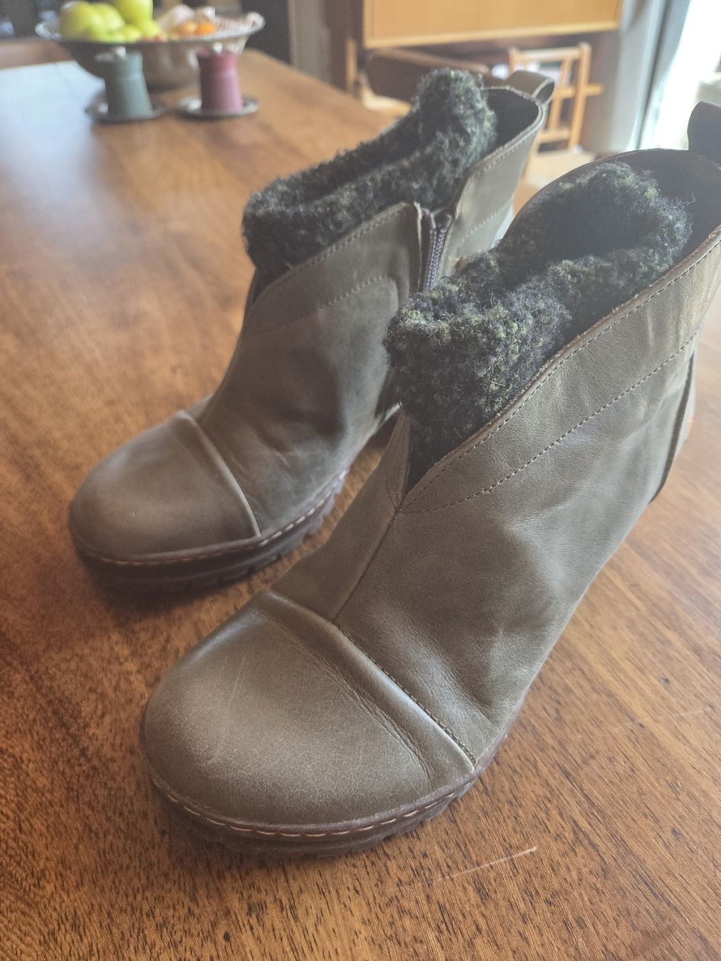 Art Scarpe da donna: bottines art 39 – Usato da L'abergement venduto da Iwartenw