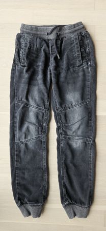 Jeans Hose Gr. 152 ab 1 Franken! Fast gratis!