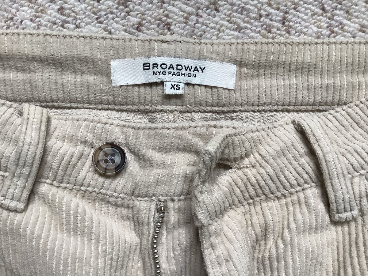 Hosen: Cordhose beige XS  – Gebraucht aus Thun von Skipper 1