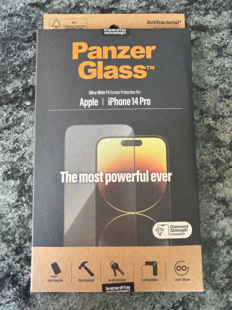 Ritocchi & pellicole di protezione: PanzerGlass Schutzfolie iPhone 14 Pro neu – Nuovo e nell'imballaggio originale da Jona venduto da Stijo6