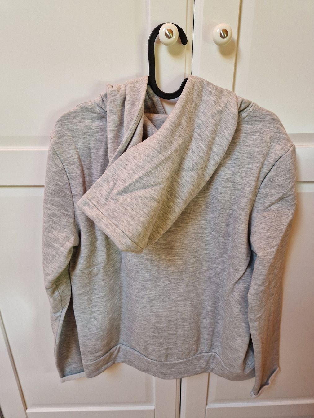 Only Maglioni & Felpe: Cooler Hoodie, Pullover – Usato da Saanenmöser venduto da 60ies 1