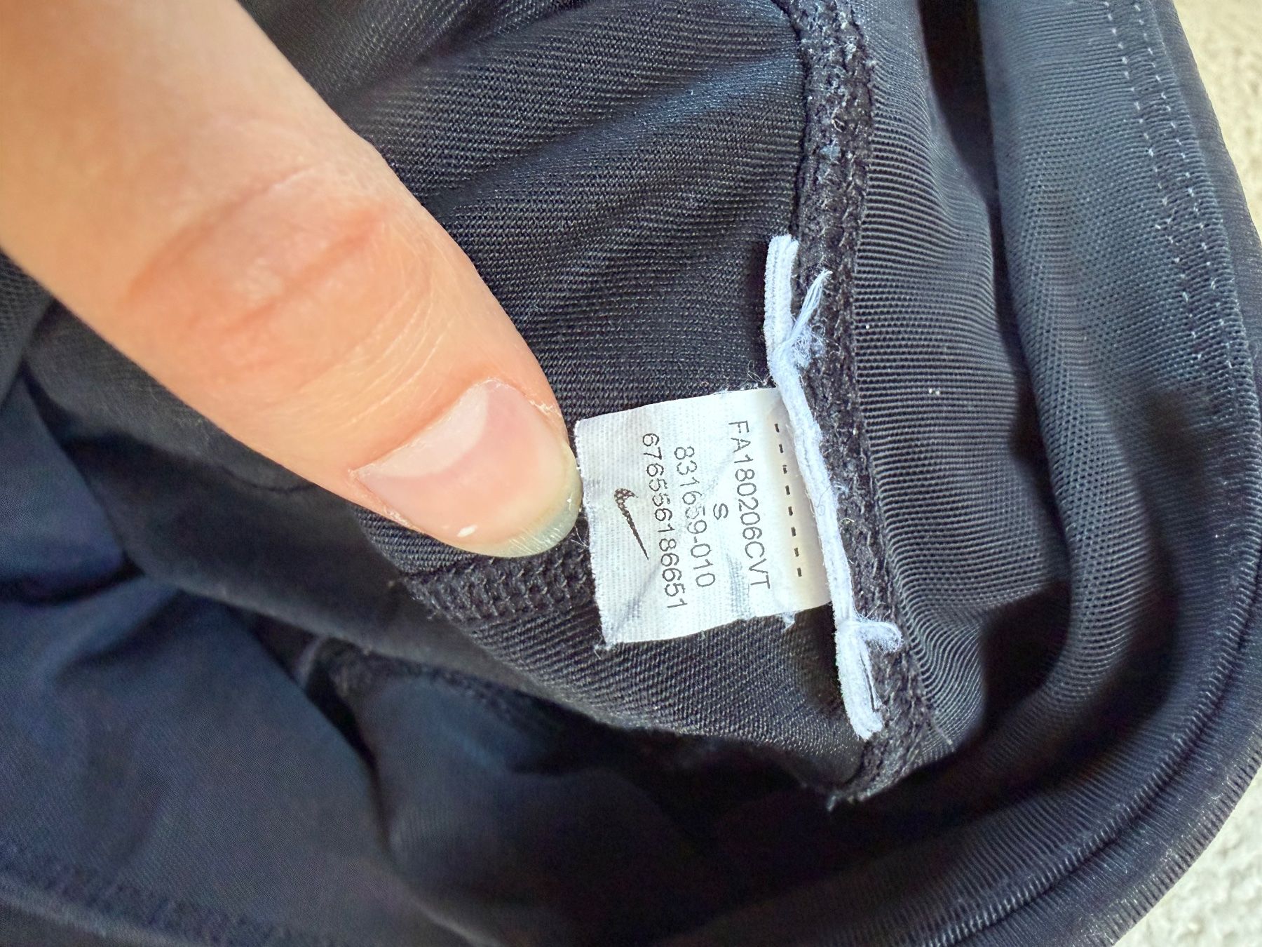 Nike Leggings: Nike Sportleggigns schwarz – Usato da Zürich venduto da ele_c8mx 4