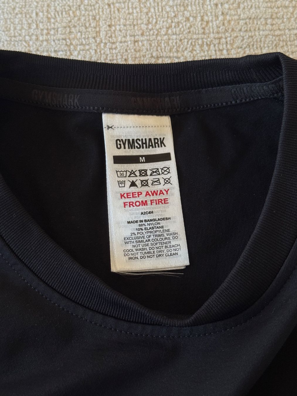 Gymshark T-shirt: Gymshark | T-Shirt – Nuovo (secondo la descrizione) da Horgen venduto da onur_5 4