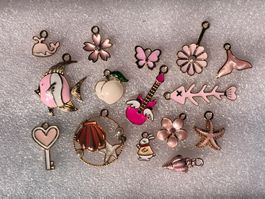 15 Stk. Anhänger für Kette Muschel Fisch Gitarre etc.