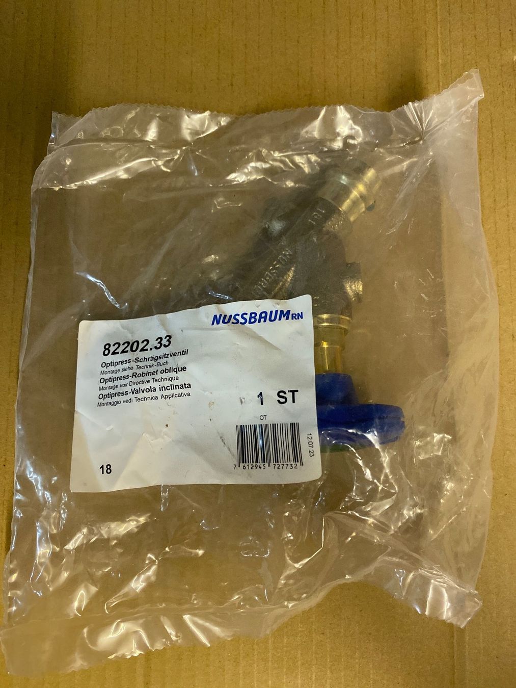 Robinetterie: Optipress-Schrägsitzventil 18mm 82202.33 – D'occasion à Zeiningen par rot_2xls